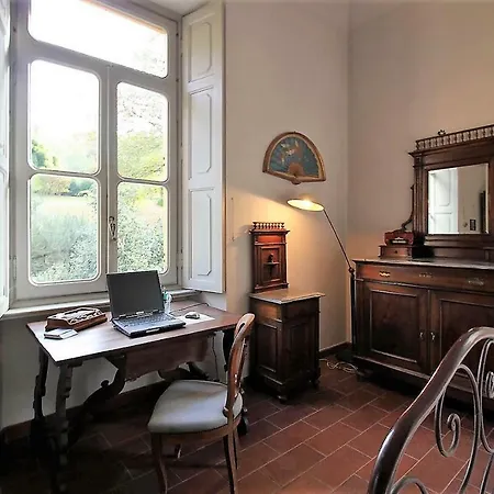 Elisa Villa